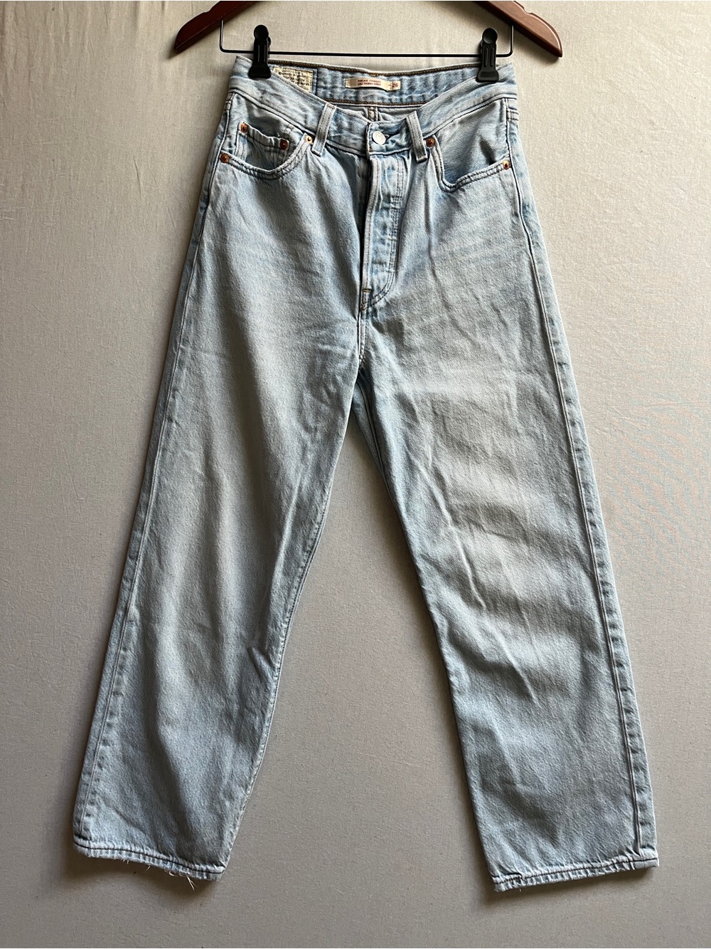 Levi's Ribcage Straight Ankle High Waisted Button Fly Jeans Size 26 Light Wash